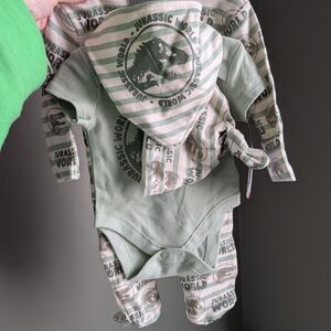 Universal Jurassic World Green and White Baby Bodysuit Set